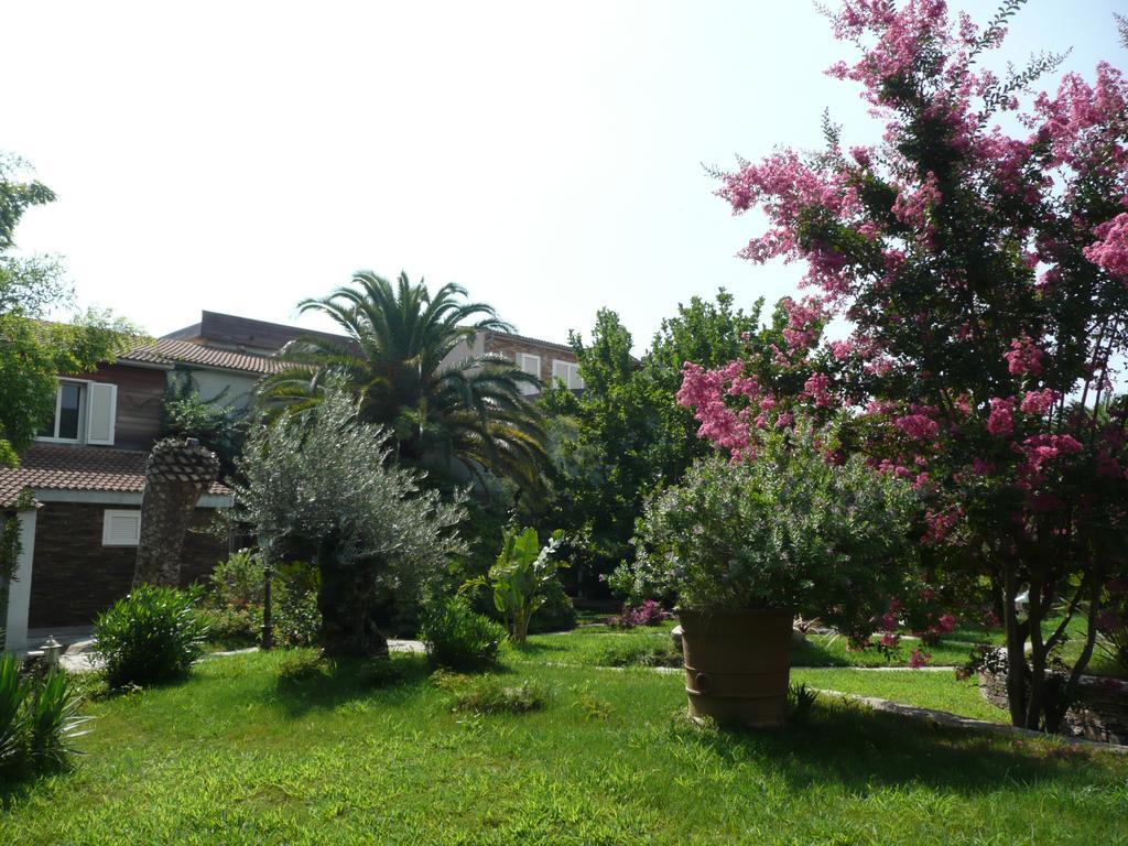 Levolle Marine Hotel Poggio Mezzana Exterior photo